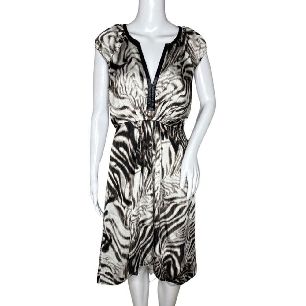 Boston Proper Dress Womens 8 White Brown Zebra Print Satin Stylish Edgy Bold